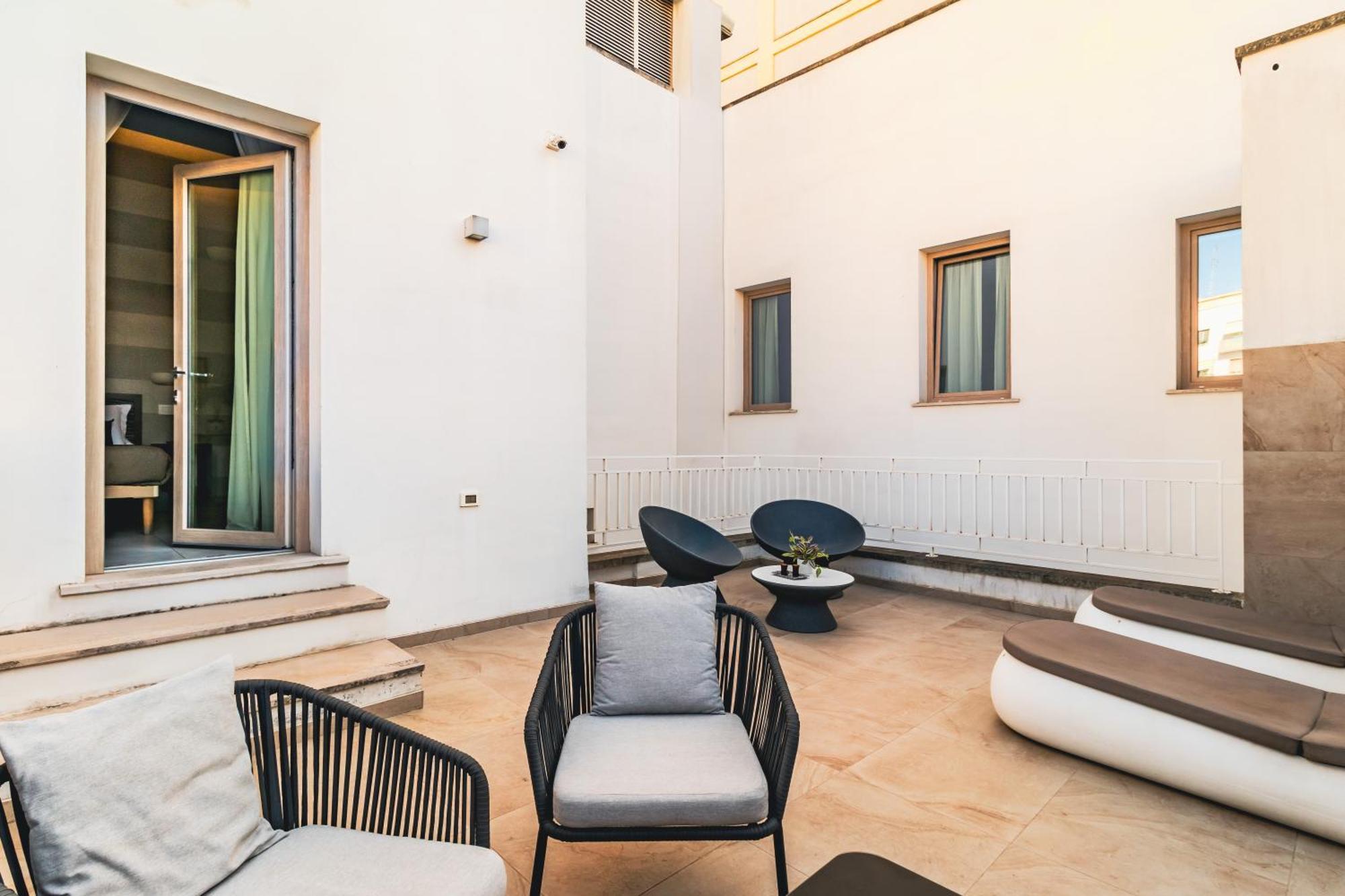 Palazzo San Lazzaro - Lecce Selection Jacuzzi Rooms & Suites Eksteriør bilde